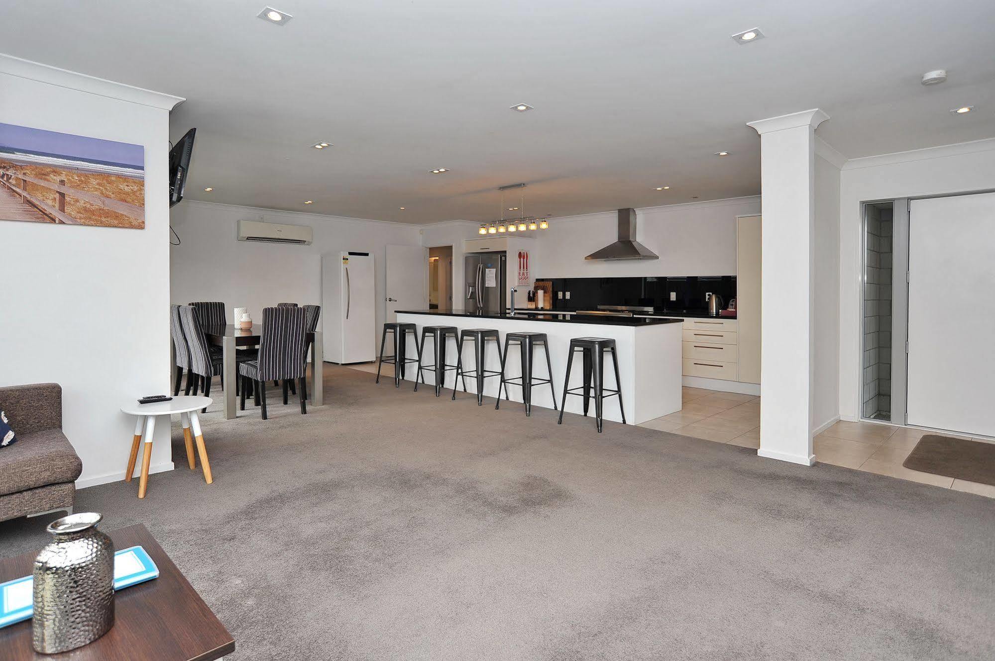 Ilam Villa - Christchurch Holiday Homes Luaran gambar